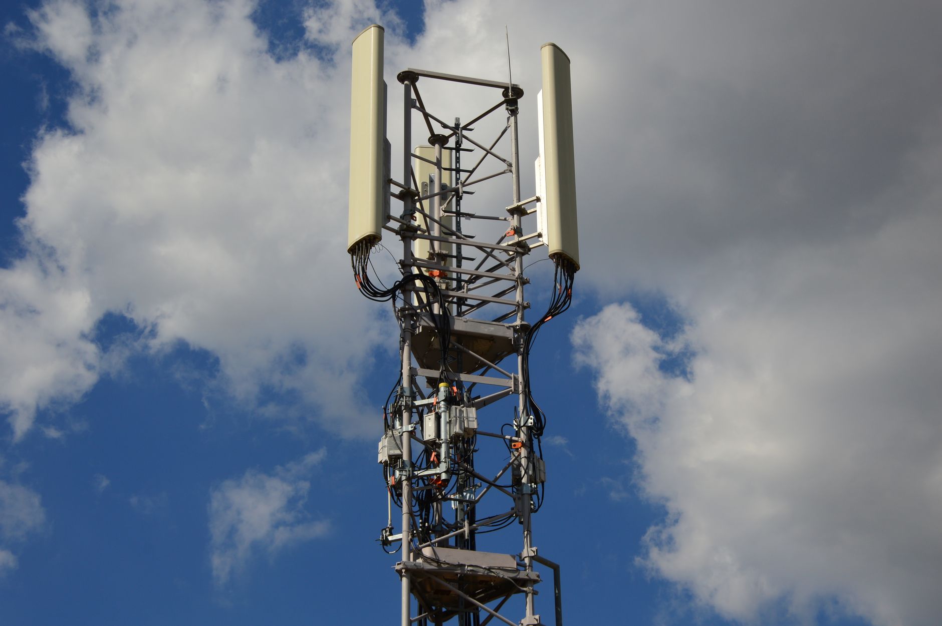 How 5G Is Changing Mobile Connectivity for Travellers