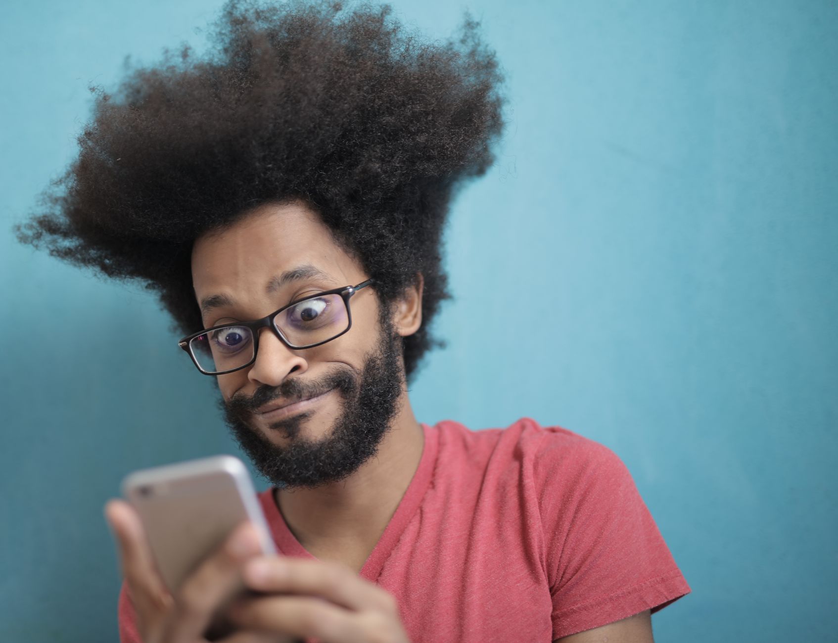 How to Avoid International Roaming Charges